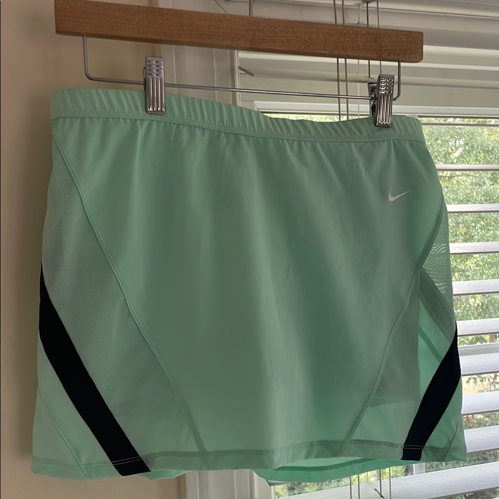 NWT Nike Squirt for Tennis Mint Green